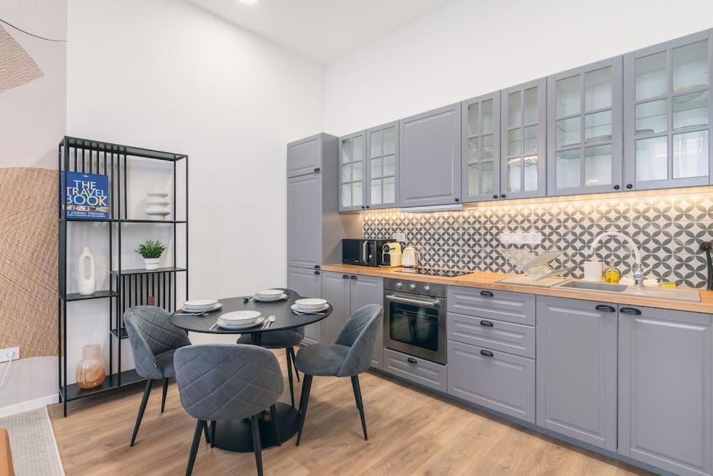 Budapest Design Condo By Nw Buitenkant foto